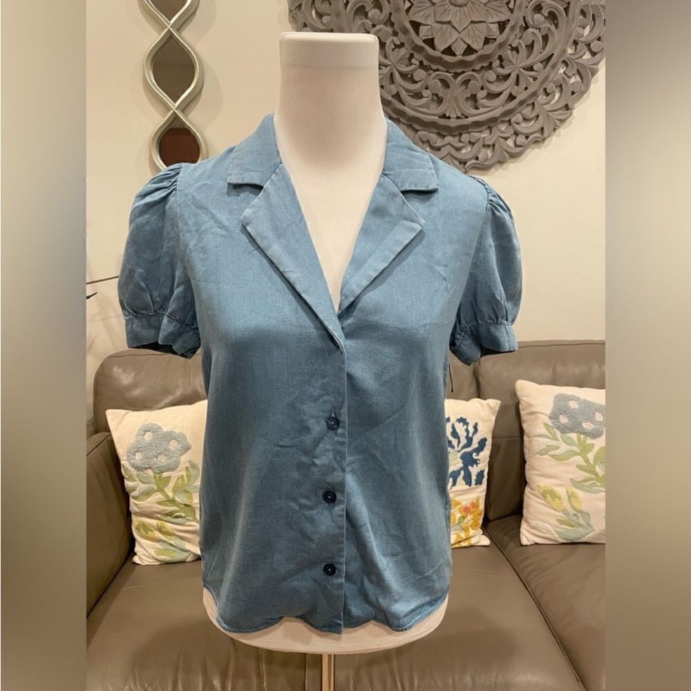 LAUNDRY By SHELLI SEGAL Denim
Buttoned Shirt